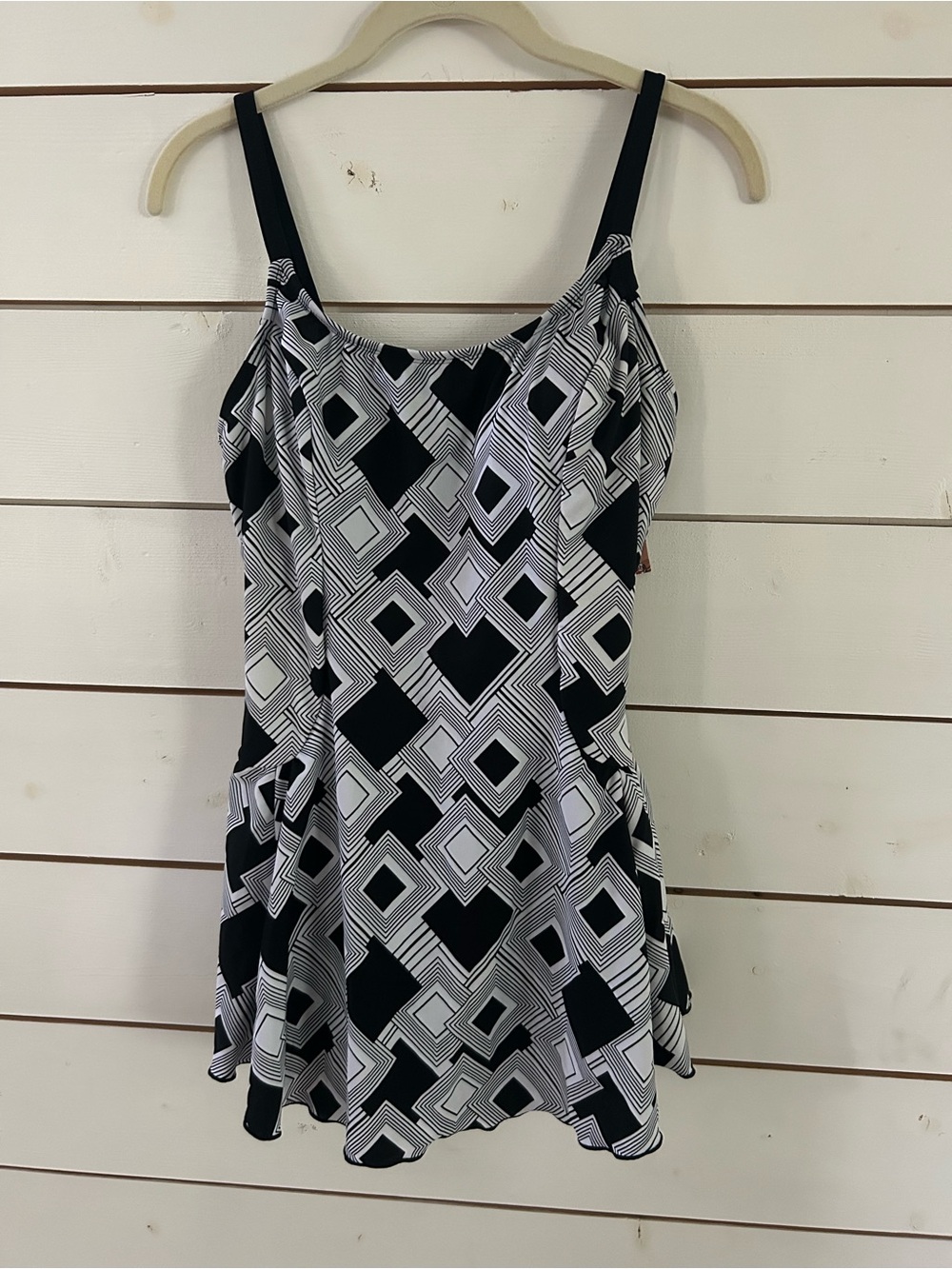 NWT Dippin Daisy’s Black White Geometric One Piece Swimsuit Made in USA Size 16